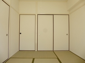 Living and room. Japanese-style room 6 quires