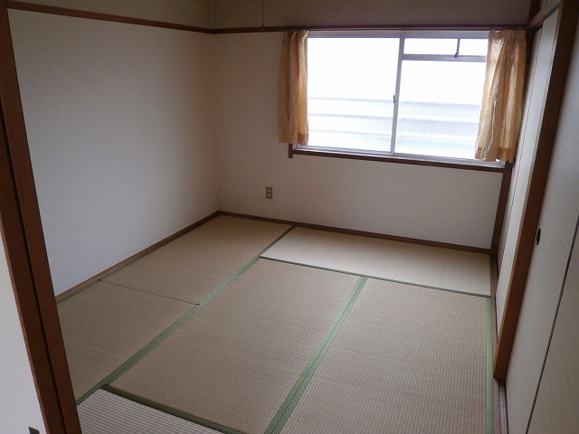 Other room space. 6 Pledge of Japanese-style room