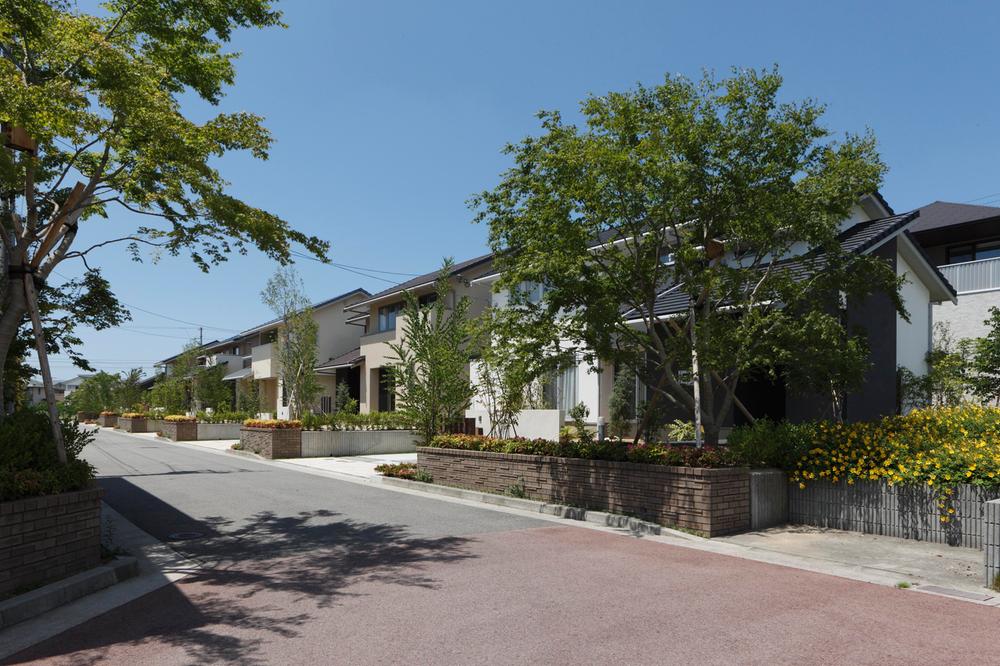 Sale already cityscape photo. Sale already the city average