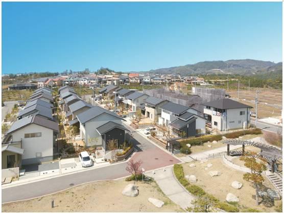 Sale already cityscape photo. Sale already the city average