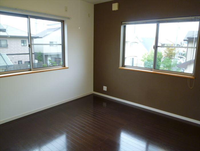 Non-living room. Partially Good cross for changing the color