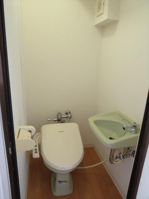 Toilet. Matsuyama Tachibana 10th Green Heights toilet