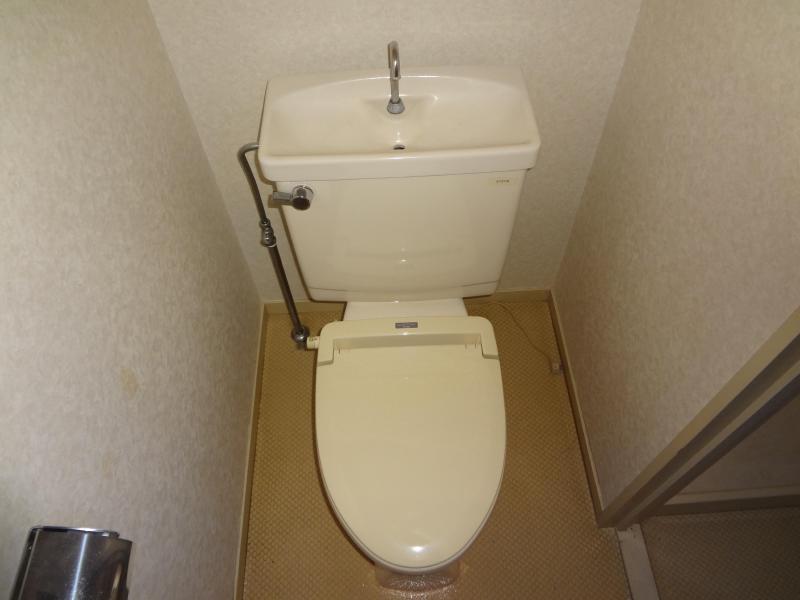 Toilet. toilet Heating toilet seat