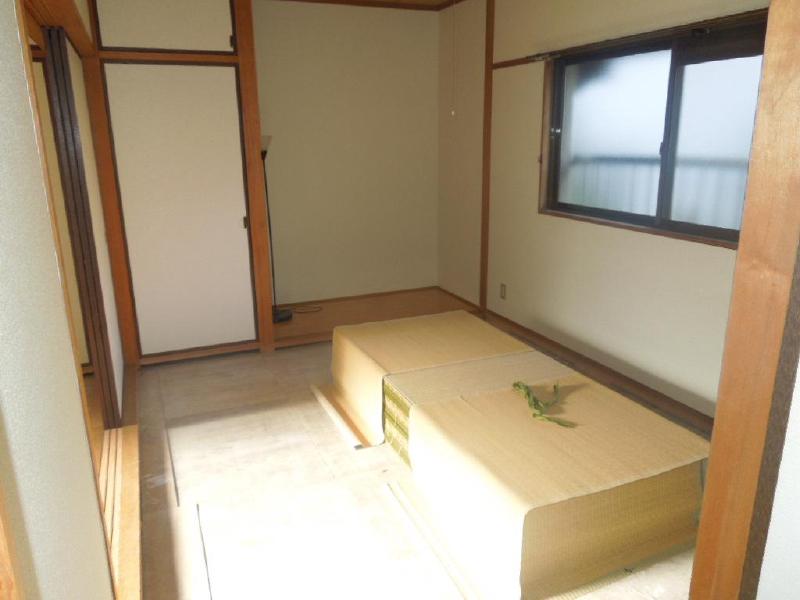 Living and room. Kitakume cho Kondo Mansion Japanese-style room