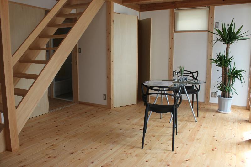 Living. Is living felt the warmth of solid wood.