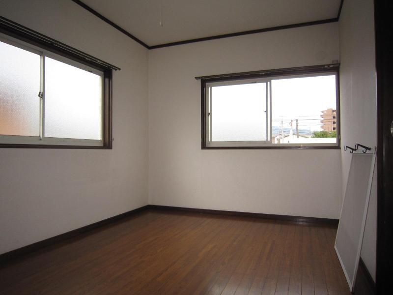 Living and room. Cement-cho Corporate Kato Western style room