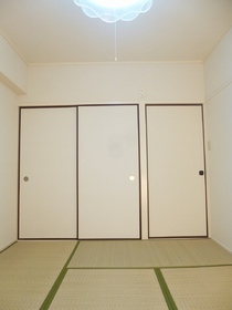 Living and room. Japanese-style room 6 quires