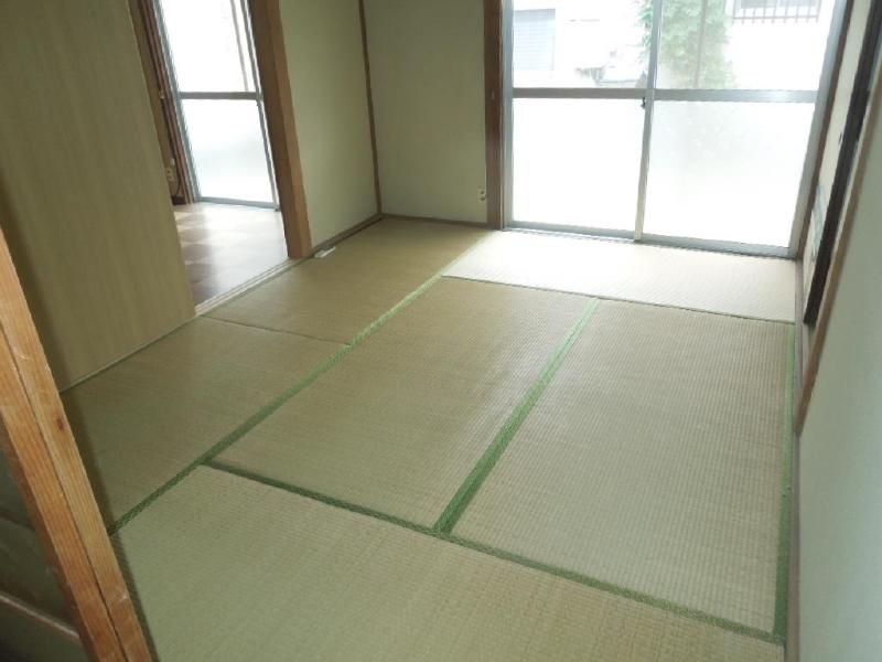 Living and room. Takanoko cho Rented house 2LDK Japanese-style room