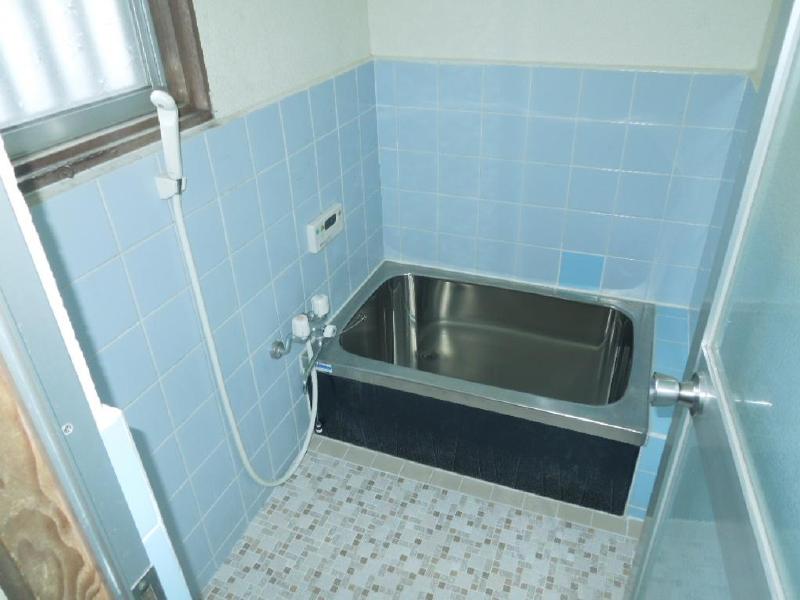 Bath. Takanoko cho Rented house 2LDK bathroom Shower there