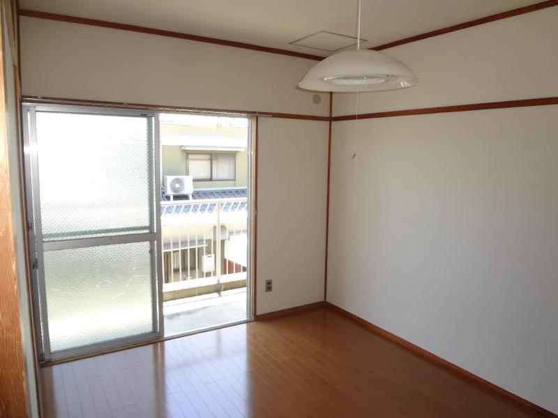 Living and room. Nishiishii Yatsuka Mansion Western style room