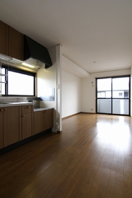 Kitchen. In LDK10.5 Pledge south-facing balcony sunny window There is also or