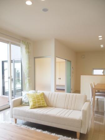 Living. East 4-3-10 living