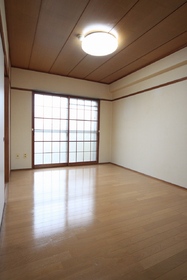 Living and room. Western-style 6 tatami flooring