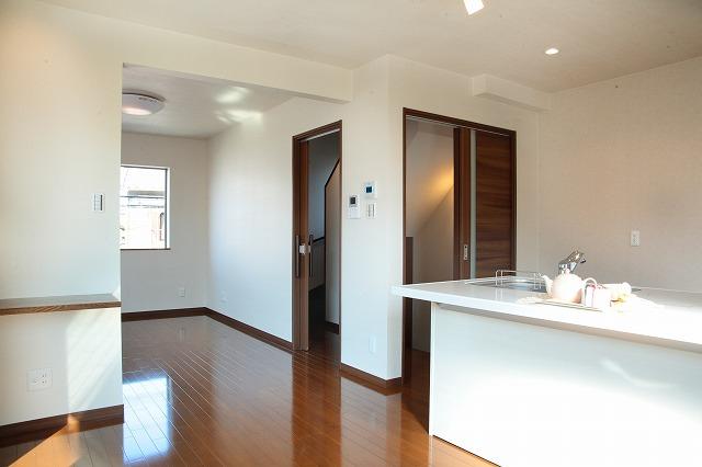 Living. Sunny of 2F living!