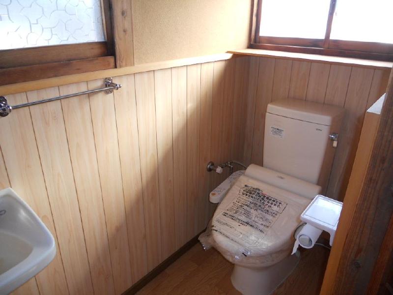 Toilet