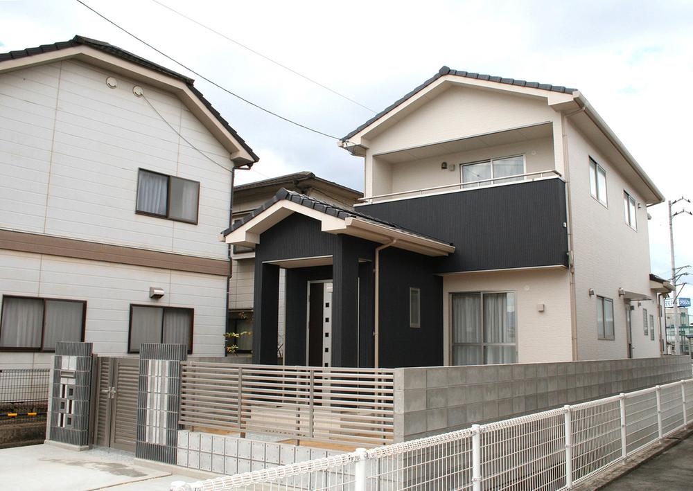 Local appearance photo