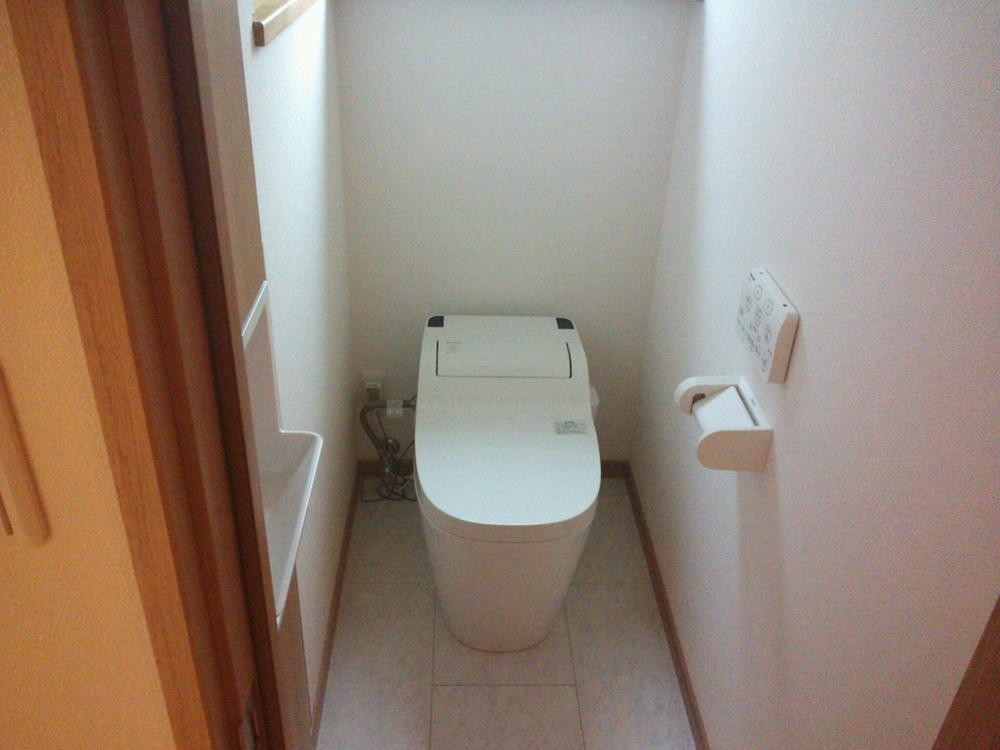 Toilet