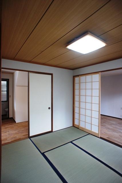 Non-living room. Overlooking the living room from the Japanese-style room