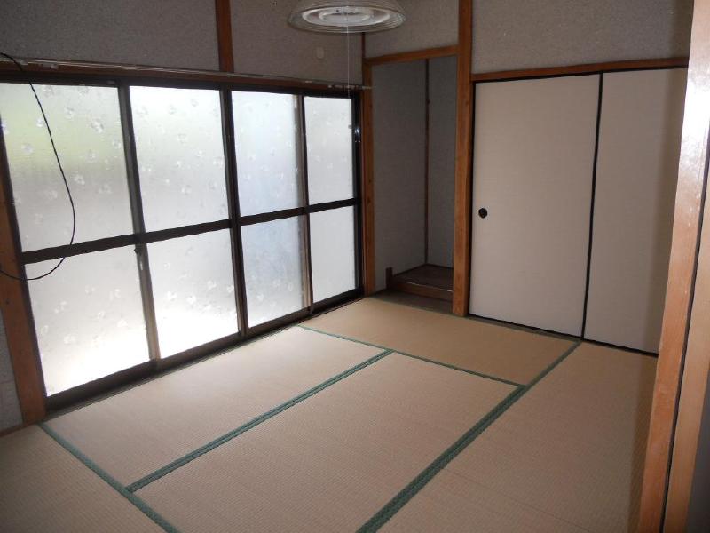 Living and room. Yamakoshi-cho rented house Japanese-style room 6 quires