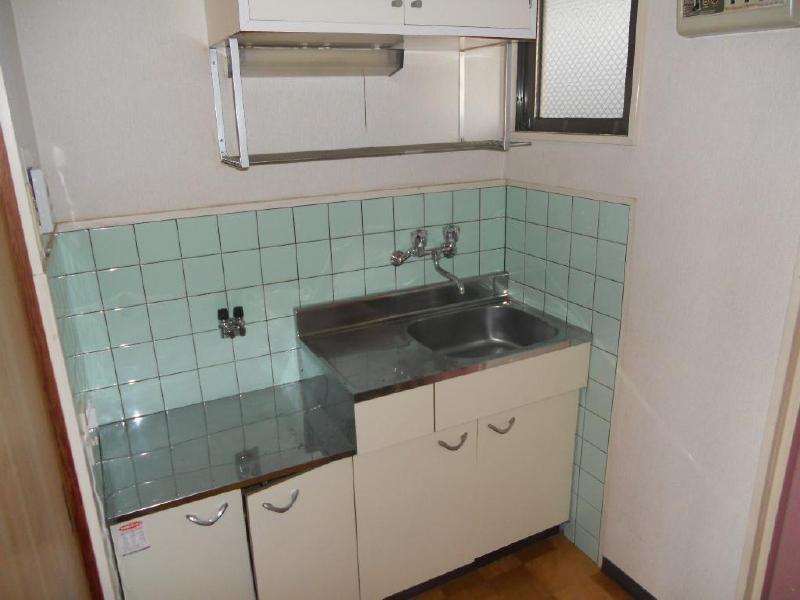 Kitchen. Kitchen sink