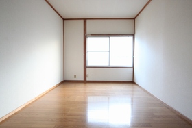 Living and room. Western-style 6 tatami flooring
