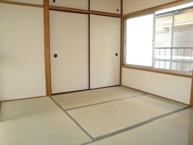 Living and room. Nakamura, 5-chome Sakura Heights 2K Japanese-style room 6 tatami