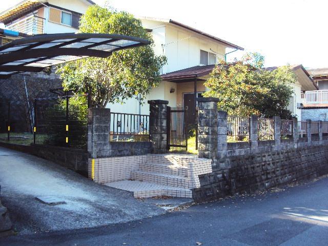 Local appearance photo