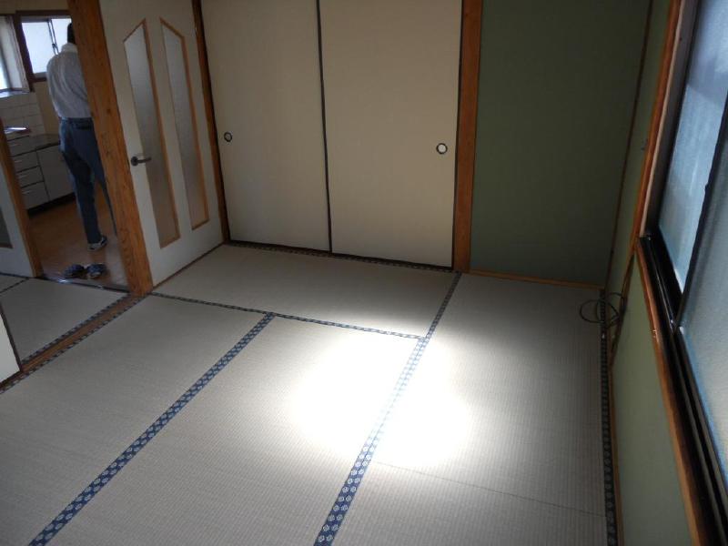 Living and room. Japanese-style room 4.5 tatami