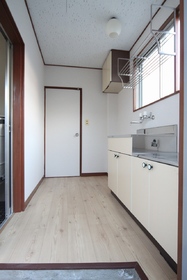 Kitchen. There is also a kitchen two-burner gas stove can be installed window