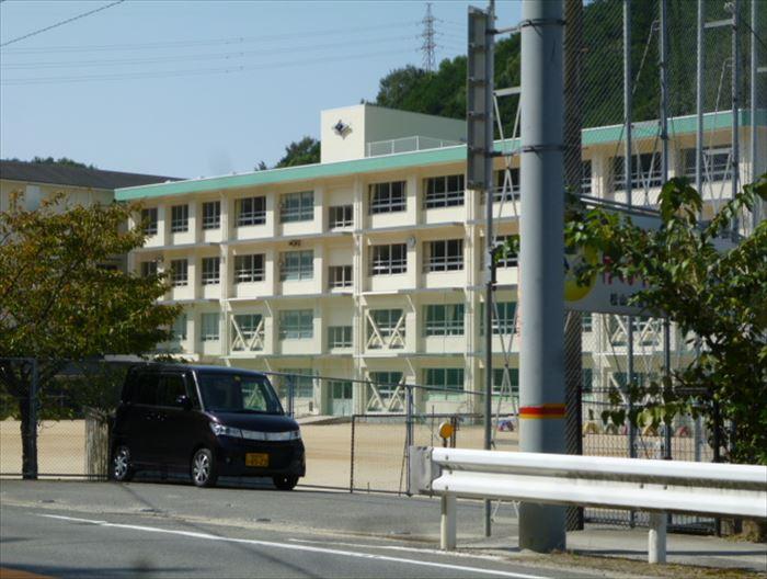 Other. Yuyama elementary school 7 min walk