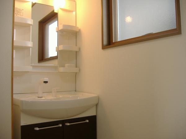 Wash basin, toilet