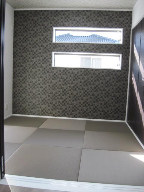 Other introspection. Modern Japanese-style room