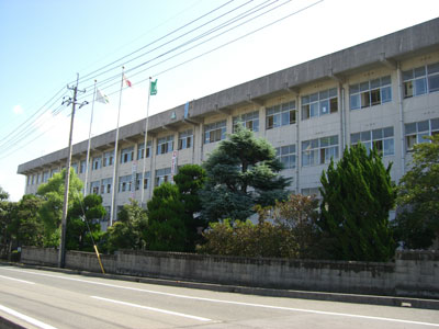 Junior high school. 930m to Niihama Tatsuhigashi junior high school (junior high school)