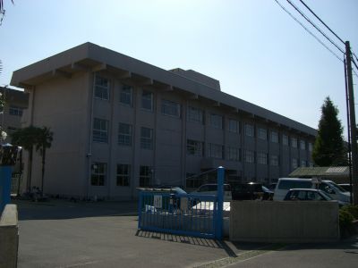 Primary school. 1200m to Niihama Municipal Takatsu Elementary School (elementary school)