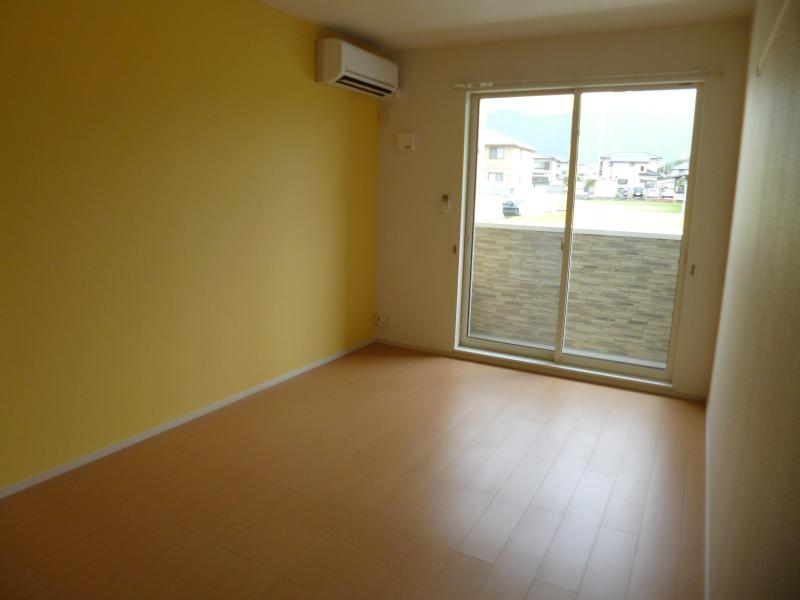 Living and room