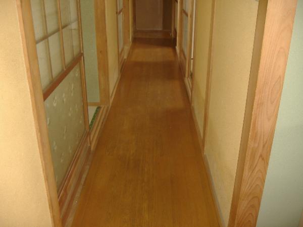 Other introspection. Corridor photo