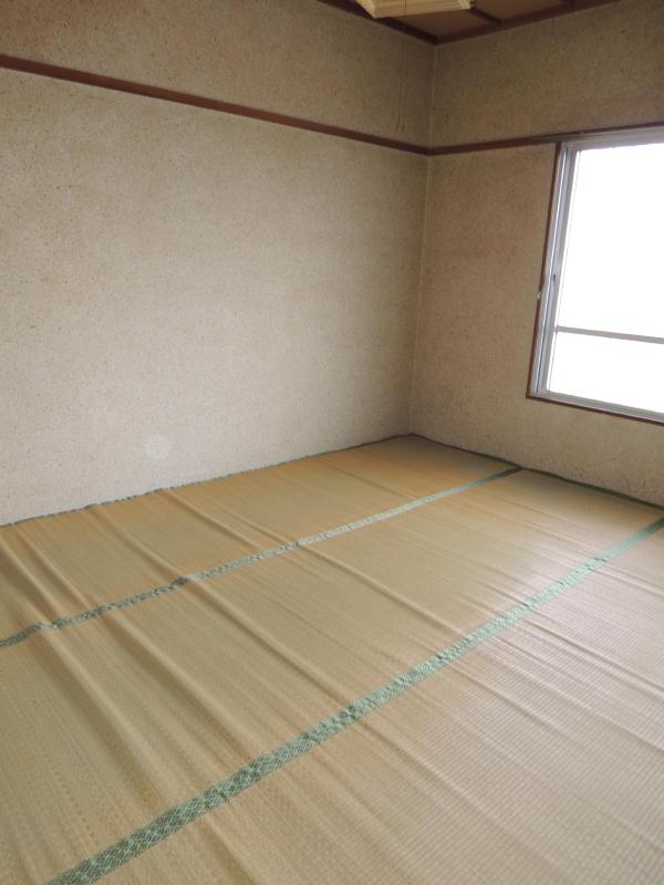 Other room space. * Japanese-style *