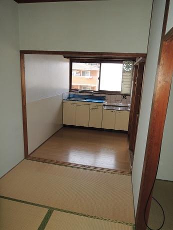 Kitchen. * Japanese-style room + kitchen *