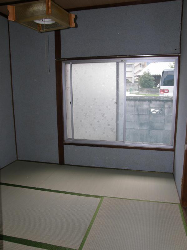 Toilet.  ☆ South-facing Japanese-style room ☆