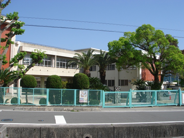 Primary school. South Yoshii 1100m up to elementary school (elementary school)