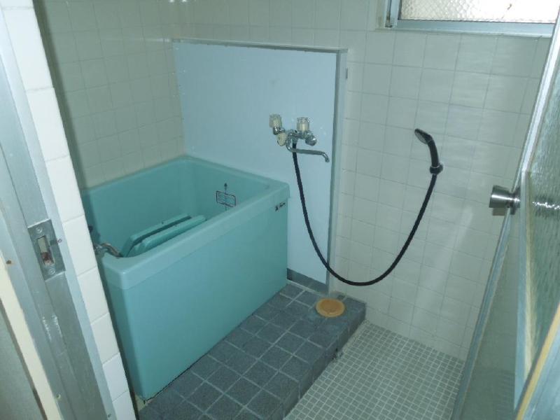 Bath. Kotobuki Home bathroom