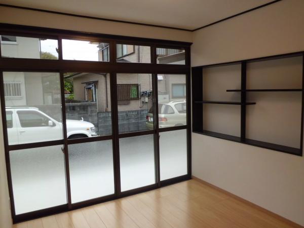 Other introspection. Bright south-facing, First floor Japanese-style room. Flooring Chokawa. 