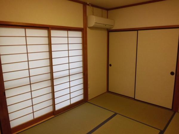 Other introspection. First floor Japanese-style room. It established one air conditioning. 