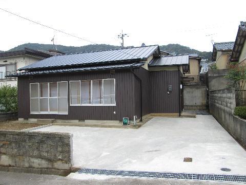 Local appearance photo. Roof was also Mashi Fukikae