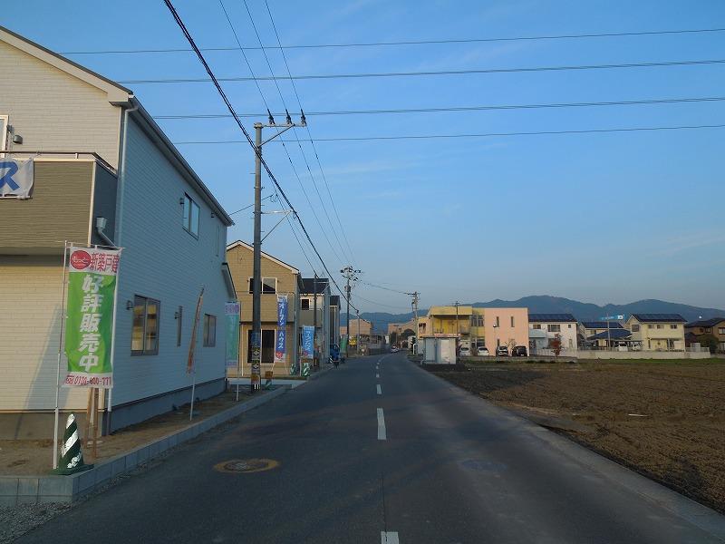 Local photos, including front road. The front is a road photo (^_^) / ~ Operation is possible even for easy parking in those who weak (^_^) / ~