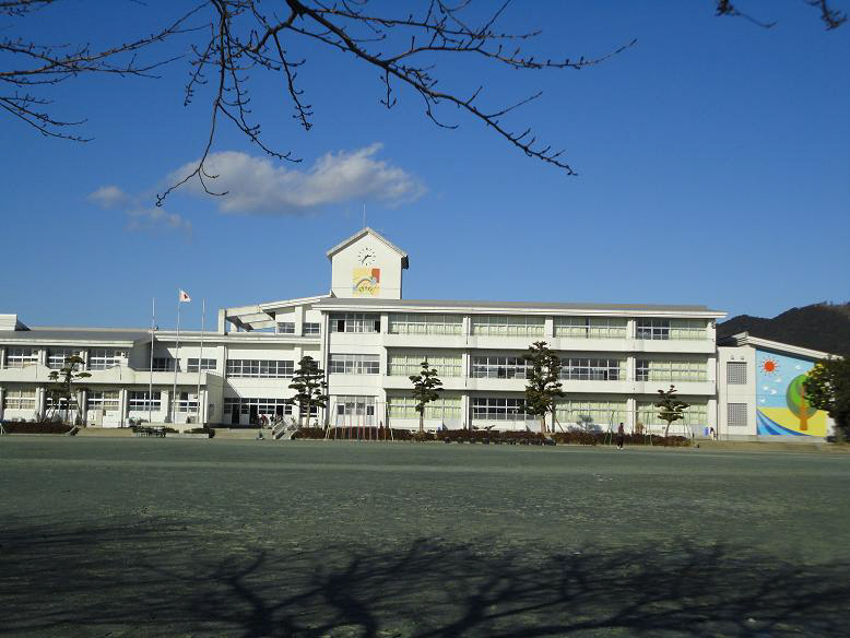 Primary school. Tateishi up to elementary school (elementary school) 1185m
