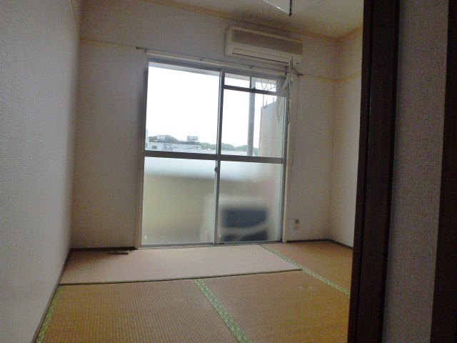 Other room space. Is a Japanese-style room