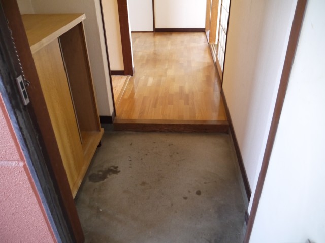 Entrance. Entrance ☆