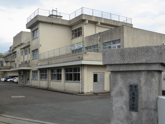 Junior high school. Chikujō standing fortification junior high school (junior high school) up to 2104m