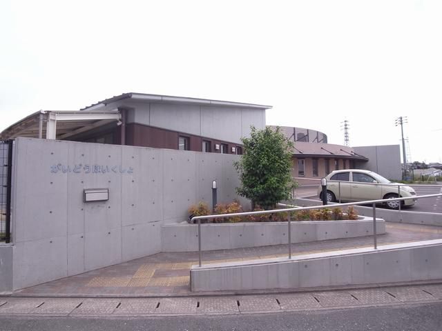 kindergarten ・ Nursery. Road nursery school (kindergarten ・ 1300m to the nursery)
